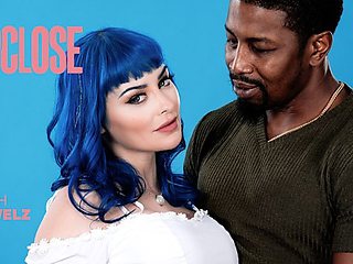 Jewelz Blu Keeps Eager Oral Going Without Pause