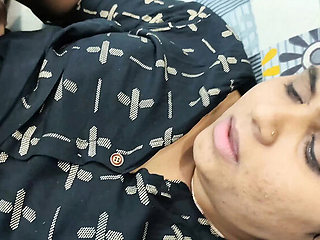 Indian Wife Feet Kiss & Boobs Suck &ndash; Desi Couple Sex
