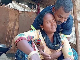 First Time Fuck My Old Aunt In Outdoor He Is Awesome Lady When I Fuck Her Figured The Xhtad1 Bihar India Mummy Ko Bhi