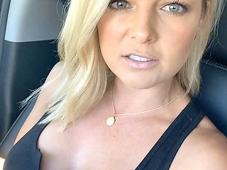 home made amateur blonde Masturbating