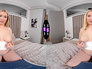 Teen Angel Ayyla's sexy solo session on the bed