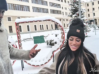 Tourist in Budapest Gets Huge Creampie
