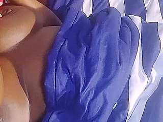 Bed Love Gossiping with My House Wife Before Having a Sweet Raw Sex