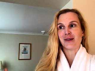 Amateur Blonde Loves Small Dicks