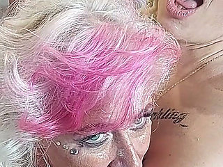 Granny Ahegao Fingering Blonde's Dripping Pussy Wild