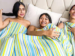 Amateur Latina Teen Sluts Go Wild On BWC American In Homemade Threesome