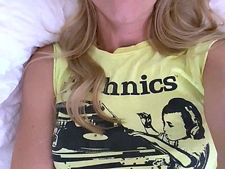 Mom amateur webcam pussy masturbate