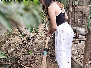 Filipina Teen Maid Fucked Hard by Boss in Backyard - Homemade HD