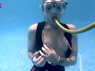 Underwater Bondage, Kink & Cum in My Tight Wetsuit