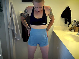 Gym Girl Desperation Begging Stepdaddy to Piss