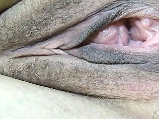 AnnaBUST's Huge Gaping Pussy Closeup in Yellow Lingerie - MILF Solo HD